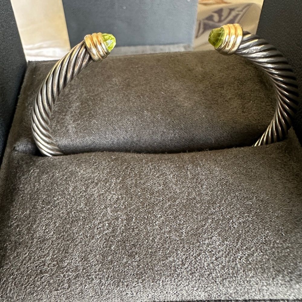 David Yurman Classic Cable Bracelet M 14K Gold Peridot Sterling Silver Cuff - Picture 8 of 10